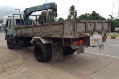 Hino Hi-Tech 6 ล้อ ปี 38 FG+เครน3ตัน. 5 เหลี่ยม ท้องV เครื่อง 210 แรงม้า กระบะยาว 6 เมตร ยางขอบ20 สภาพ 90\% เบรกจิ๊ฟฟี่ พวงมาลัยเพาเวอร์ ไฟฟ้า. สภาพพร้อมใช้. 750,000