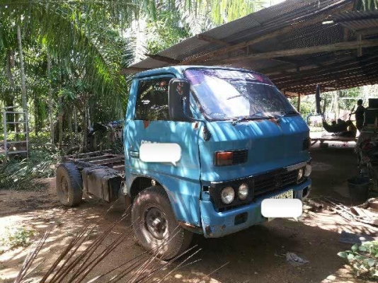 ขายรถ 4 ล้อใหญ่หัวคัสซี ISUZU KS 88 แรงม้า เล่มทะเบียนพร้อม ราคา 100000