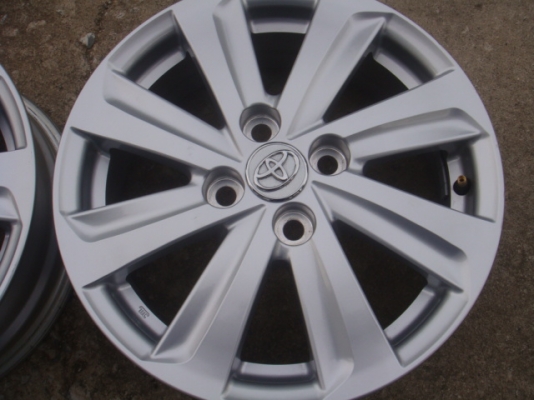 ขายล้อแม็ก VIOS 2013 คับ ใหม่ไม่มีรอย