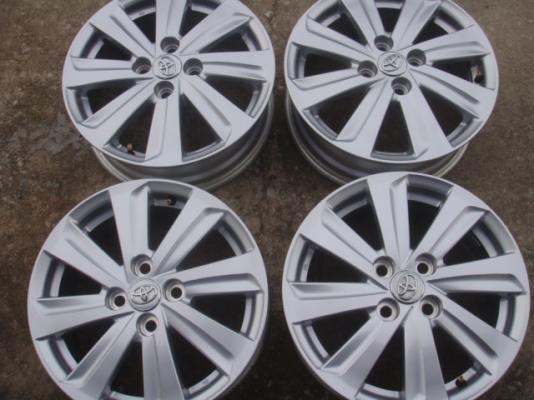 ขายล้อแม็ก VIOS 2013 คับ ใหม่ไม่มีรอย