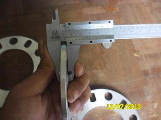 ขายสเปเซอร์สำหรับกระบะ