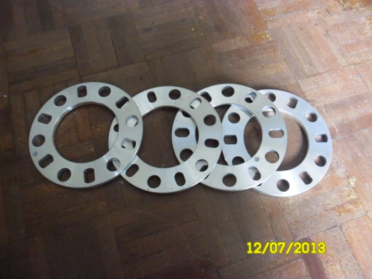 ขายสเปเซอร์สำหรับกระบะ