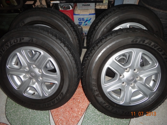 ขายยาง DUNLOP GRANDTREK  ปี 2011