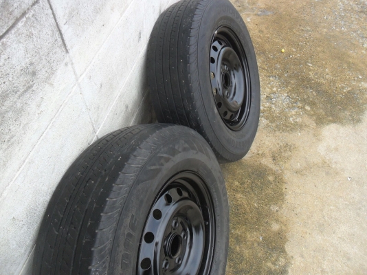 ล้อกะทะ 15 นิ้ว 5รู114 ไมตี้ พร้อมยาง 215/70R15 สวยๆ 1 คู่ ราคา 2700 บาท