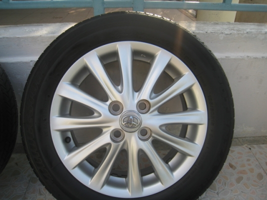 ขายล้อแม็ก Toyota vios 12 ก้าน 15"x5.5" et45 4รู100 +ยางต้นปี12 ครับ  สนใจติดต่อเล็กคลองสามครับ (081-3747940)