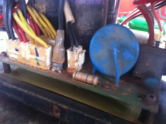 ขายตู้เชื่อมอินเวอร์เตอร์ ราคาถูกครับ ขายตู้เชื่อมอินเวอร์เตอร์ ราคาถูกครับ