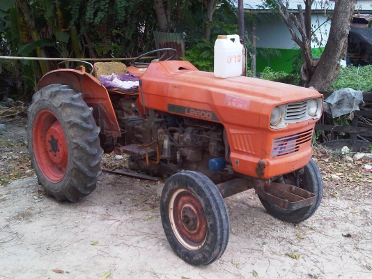 Kubota L2600 26แรง ไฮโดรลิคดี เครื่องแน่นดี แห้งๆ ครับ