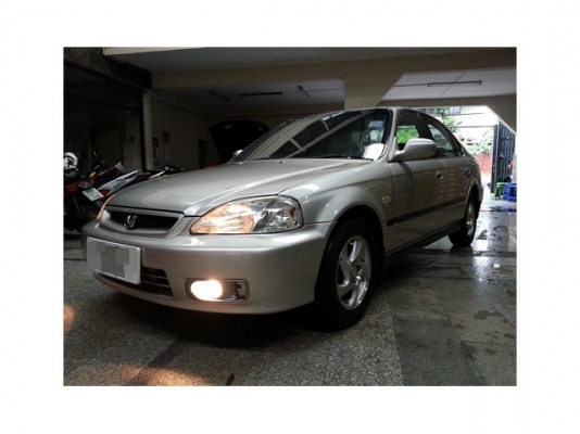เพื่อนฝากขายครับ CIVIC 1.6 VTEC  AT ปี 2000 สภาพดีมากๆๆ ไม่ชน มือเดียว ศูนย์ตลอด