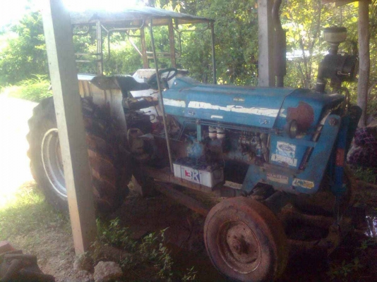 รถไถนา FORD 6600 เสื้อลาย ผาน3+ผาน7+ดันหน้า+ผานยกร่องอ้อย