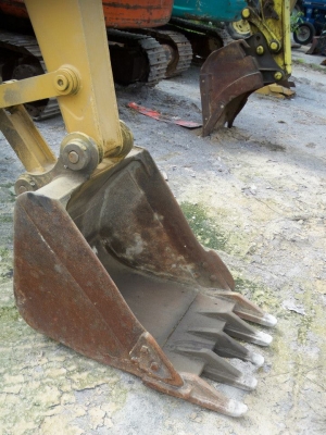 ขายรถขุด CATERPILLAR E70B เก่านอก