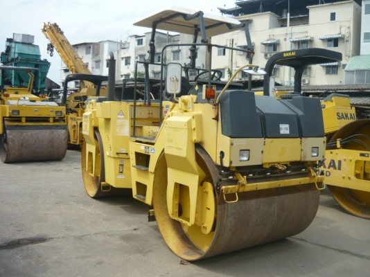รถบด Bomag BW144 สภาพเนี๊ยบ ไม่มีที่ติ พร้อมลุยงานหนัก รับประกันเครื่องยนตร์และปั๊ม รถบด Bomag BW144 สภาพเนี๊ยบ ไม่มีที่ติ พร้อมลุยงานหนัก รับประกันเครื่องยนตร์และปั๊ม