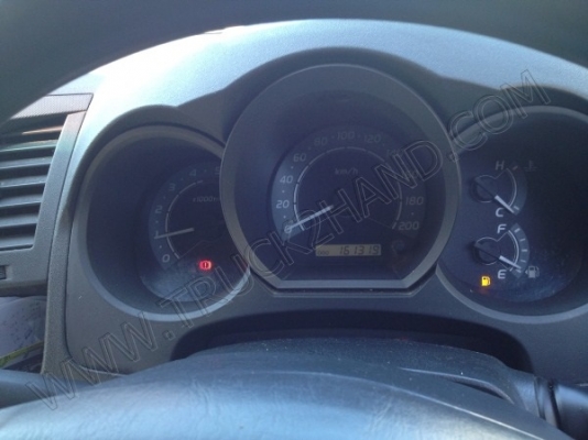 รถบรรทุก 4 ล้อ บรรทุกตู้เย็น ยี่ห้อ TOYOTA