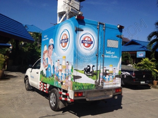 รถบรรทุก 4 ล้อ บรรทุกตู้เย็น ยี่ห้อ TOYOTA