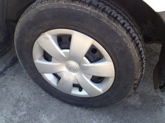 รถบรรทุก 4 ล้อ บรรทุกตู้เย็น ยี่ห้อ TOYOTA