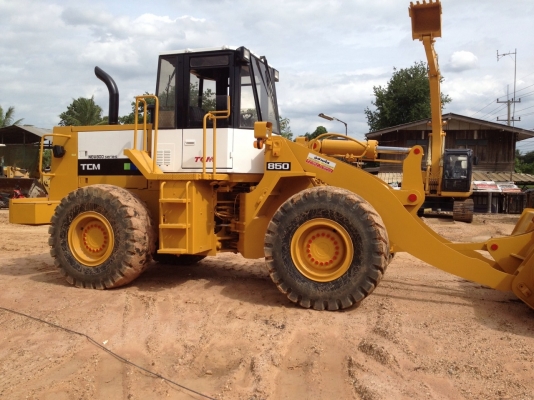ขายรถตักล้อยาง TCM 850-2