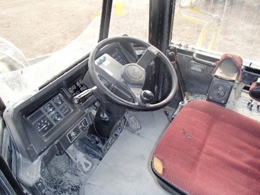 ขายรถตักล้อยาง TCM 850-2