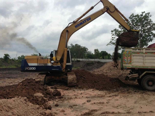 KOMATSU PC 200-5ซีเรียล61789 คอนโทรนสั้นไฟฟ้าครบ