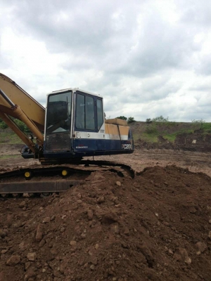 KOMATSU PC 200-5ซีเรียล61789 คอนโทรนสั้นไฟฟ้าครบ