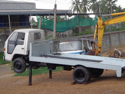 ขายรถเทรลเลอร์ 6 ล้อ ISUZU ติดต่อคุณจิ๊ด โทร. 089-7949488