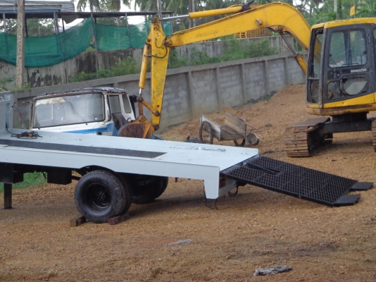 ขายรถเทรลเลอร์ 6 ล้อ ISUZU ติดต่อคุณจิ๊ด โทร. 089-7949488