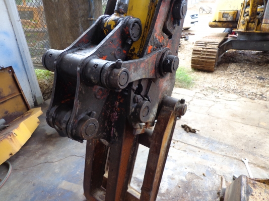 ขายรถเทรลเลอร์ 6 ล้อ ISUZU ติดต่อคุณจิ๊ด โทร. 089-7949488