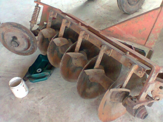 ขายรถไถคูโบต้าข้างขาวสภาพดีเอาไปใช้งานได้เลย อุปกรณ์ครบ