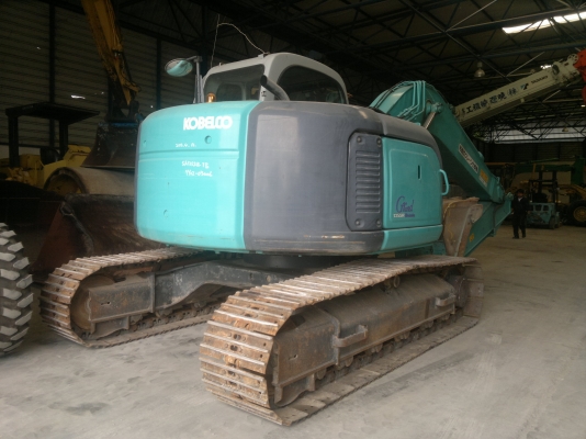 รถขุด KOBELCO SK135SR135-1E,2002Yr,6857Hr.รถนอกนำเข้าสภาพเยี่ยมสุดๆใช้งานได้เลยครับ