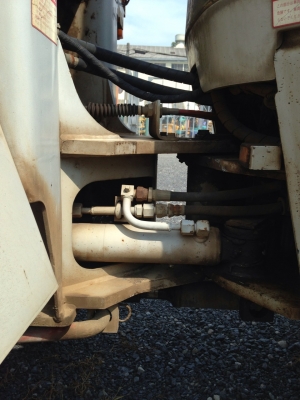 WA40-3-10735เก่าจากญี่ปุ่นตอนนี้รถจอดที่(CSนวนคร)ครับ