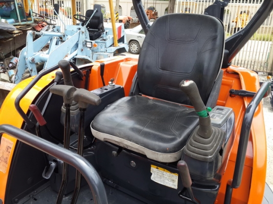 ขาย รถขุดเล็ก HITACHI รุ่น ZX30U แทร็กเหล็ก มือสองญี่ปุ่น ขาย รถขุดเล็ก HITACHI รุ่น ZX30U แทร็กเหล็ก มือสองญี่ปุ่น