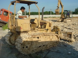 ขายด่วน รถแทรกเตอร์  MITSUBISHI  BD 2F