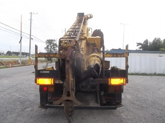 รถเจาะสว่าน FUSO