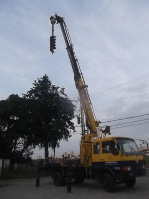 รถเจาะสว่าน FUSO