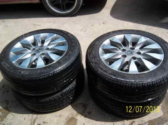 ได้มาใหม่ครับ  แม็ก Honda ขอบ 16  พร้อมยาง