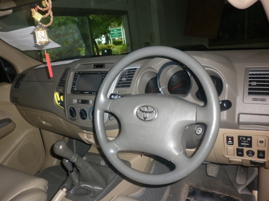 ขายโตโยต้า ฟอร์จูนเนอร์ 4WD  ปี 2010 ประกันชั้น 1  รถงานใช้น้อย