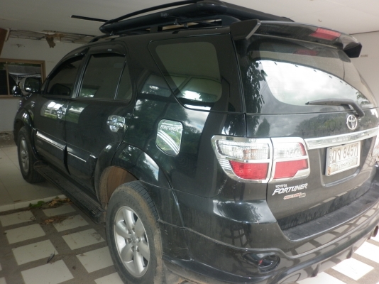 ขายโตโยต้า ฟอร์จูนเนอร์ 4WD  ปี 2010 ประกันชั้น 1  รถงานใช้น้อย