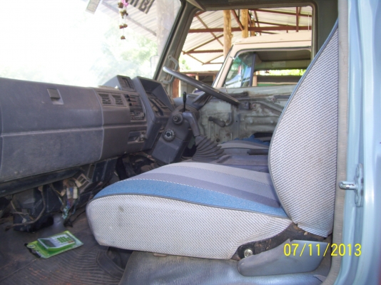 รถโม่ปู 6ล้อ 2.5คิว 195 โม่ตรง