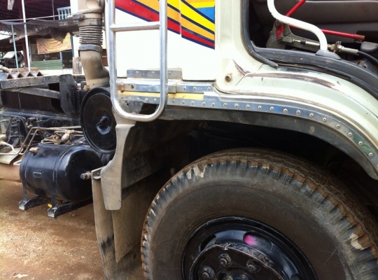 ขายรถบรรทุกสิบล้อดั้ม FM3M ดั้มสามมิตรมอร์เตอร์