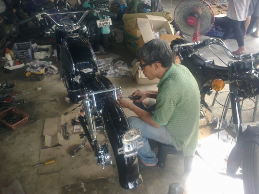 ลุงทุม หัวเขา   ติดต่อ 086  764   5698