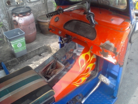 ขายตุ๊กตุ๊กป้ายเหลือง ทะเบียนเต็ม+โอน ราคา88,000บาท ขายตุ๊กตุ๊กป้ายเหลือง ทะเบียนเต็ม+โอน ราคา88,000บาท