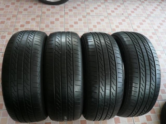 ขายยาง MICHELIN LC----215-60-16----ปี12 (1ชุด)