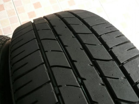 ขายยาง BRIDGETONE ER30----195-55-16----ปี11 (1ชุด) ถูกๆ