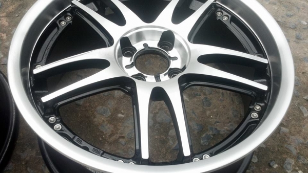 แม็ก 17 สวยๆ เหมือนได้ของใหม่ไปใช้ 4รู100 ราคา 7900 แม็ก 17 สวยๆ เหมือนได้ของใหม่ไปใช้ 4รู100 ราคา 7900