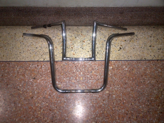 ขายแฮน สนใจติดต่อได้คับ ใหญ่1000เล็ก500