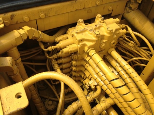 ขายรถแบคโฮ KOMATSU PC160-6K ระบบไฟฟ้าเต็ม มีVDOครับ รถนอกนำเข้าสภาพสวย สนใจติดต่อ 081-2990958 ขายรถแบคโฮ KOMATSU PC160-6K ระบบไฟฟ้าเต็ม มีVDOครับ รถนอกนำเข้าสภาพสวย สนใจติดต่อ 081-2990958