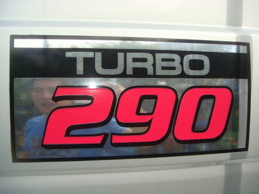 NISSAN-UD CWM430 - 290 HP