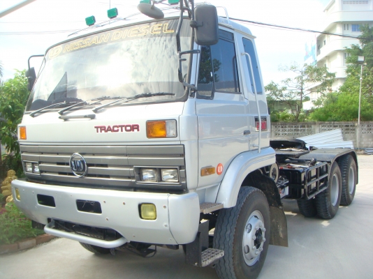 NISSAN-UD CWM430 - 290 HP