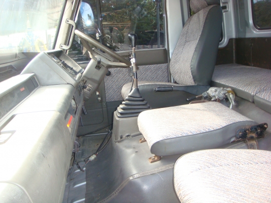 NISSAN-UD CWM430 - 290 HP