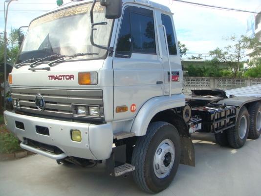 NISSAN-UD CWM430 - 290 HP