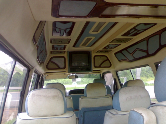 ขายหลังคาสูง เครื่องดีเชล2800 แต่ง VIP ปี2538 เครื่องดีพร้อมใช้งานคับ