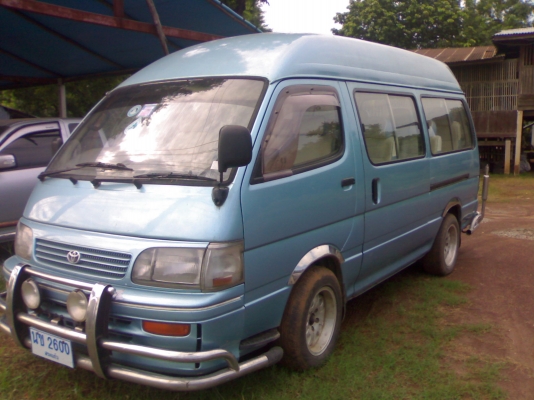 ขายหลังคาสูง เครื่องดีเชล2800 แต่ง VIP ปี2538 เครื่องดีพร้อมใช้งานคับ